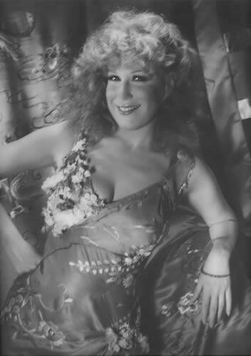 377108_221680847905560_221327031274275_534922_1155581793_n - bootleg betty
