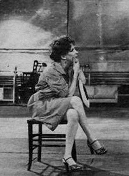 386271_221721121234866_2213