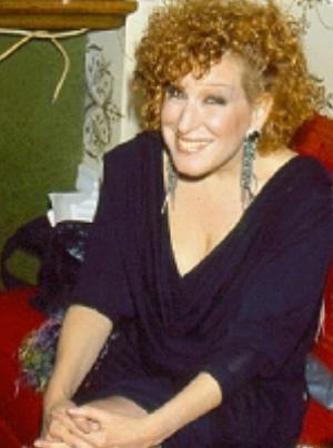 390139_221707044569607_221327031274275_535450_1312016949_n - bootleg betty