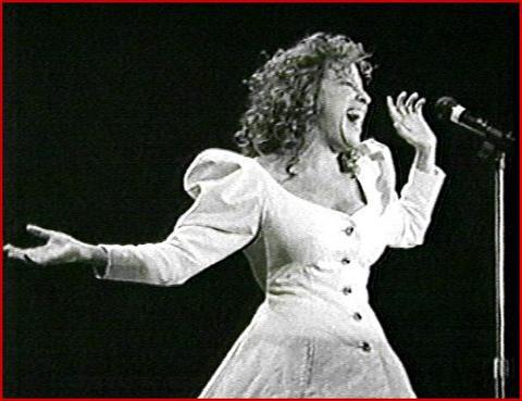 BetteBack March 31, 1990 : Legends BetteBack March 31, 1990 : Legends