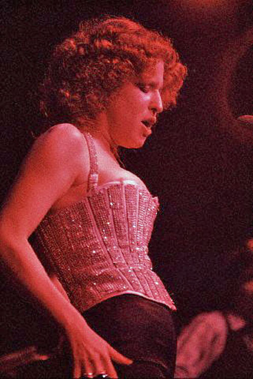 Photo: neal preston - bootleg betty