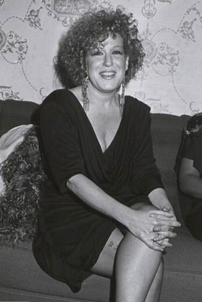 311863_178332575587128_1000