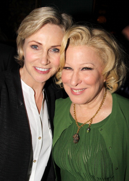 Theater Review: Midler hosts the most enjoyable party in town Photo: Bruce Glikas