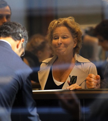 EXCLUSIVE: Bette Midler (with no makeup) shops with husband at Tiffany's in NYC