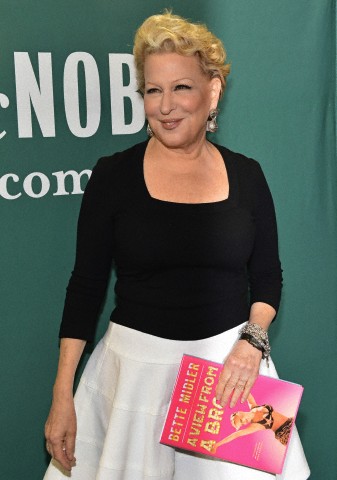 Legendary bette midler in conversation with judy gold "a view from a broad" book signing - bootleg betty Legendary Bette Midler in conversation with Judy Gold "A View From a Broad" Book Signing