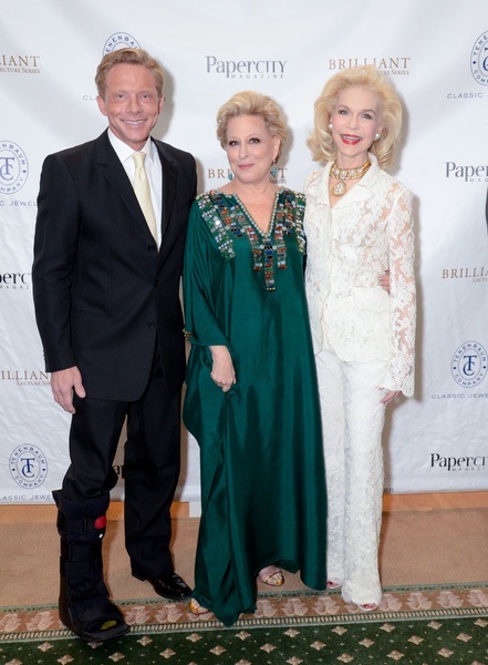 News-shelby-scott-brogan-bette-middler-lynn-wyatt_141836 - bootleg betty Scott Brogan, Bette Midler, center, and Lynn Wyatt in the VIP room at Wortham Theater Center. Photo by Yolanda Smith