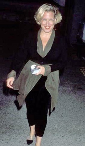 BetteBack Bette Midler has gone from the Divine Miss M to the Domestic Miss M 407820_214611218635339_2144