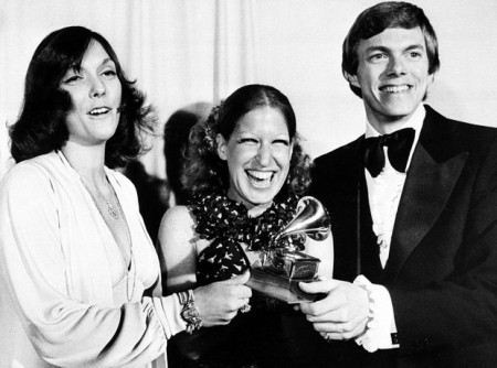 carpenters-with-bette-midler-1386759680-view-0