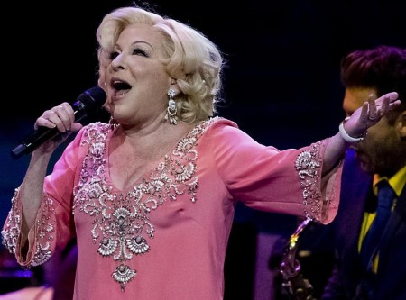 Lee_midler10. G - bootleg betty Lee_midler10.g