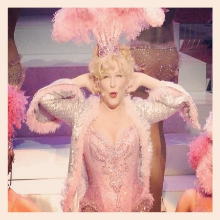 BetteBack May 17, 2010: Another Loosely Translated Article...Gets A Little Politically Charged...Showgirl Period 10554036_665063500244532_279959140_n