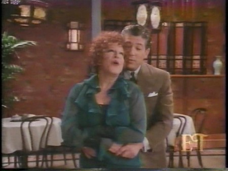 295166_323276231102170_945698563_n