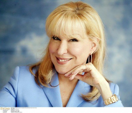 404939_215878585175269_1176707352_n