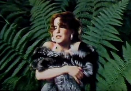 BetteBack April 13, 1973: The Divine Miss M Warbles Her Way To A Million 2016-07-18_4-33-27