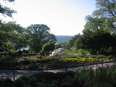 Bill's Bette Benefit Bonanza - A First Hand Account Of The Spring Benefit Bill's Bette Benefit Bonanza - A First Hand Account Of The Spring Benefit