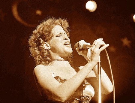 BetteBack February 24, 1973: A New Singing Rage - The Divine Miss M